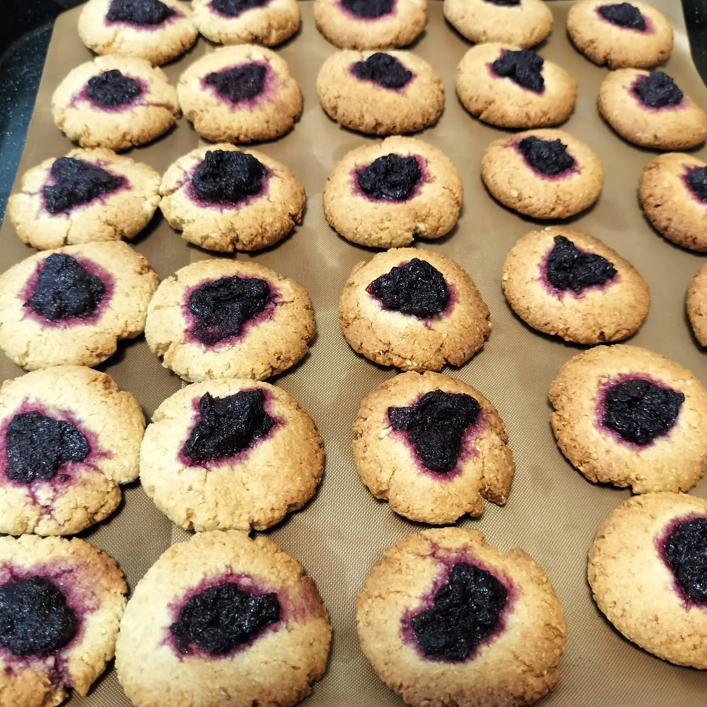 夏休みイベントに向けてアレルギー対応ヴィーガンクッキー試作中